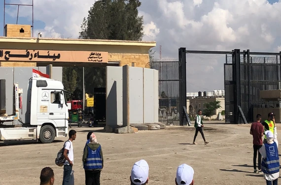 Yüzlerce kamyon yola çıktı