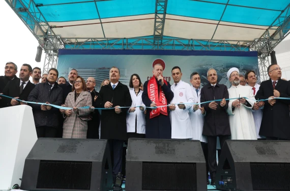 Konutlar teslim edildi