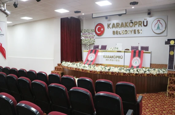 Yine ertelendi