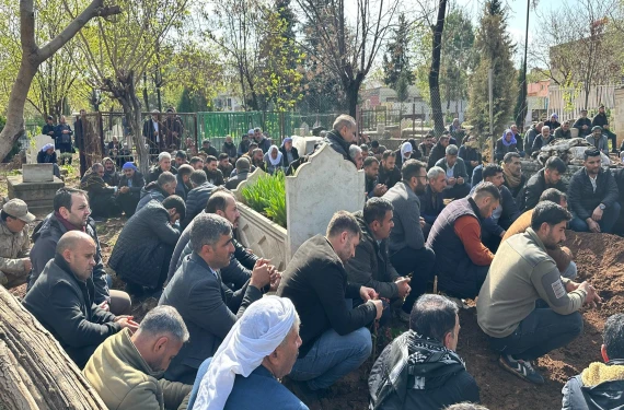 Cenazesine kaymakam da katıldı