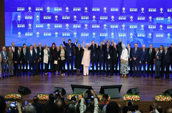İşte AK Parti’ye geçen yeni isimler!