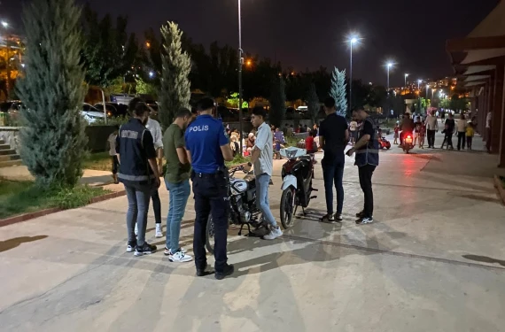 Şanlıurfa polisi sahada!