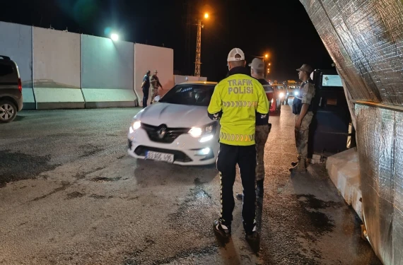 Gözaltılar var