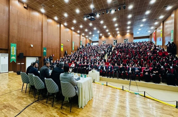 Kürt Çalıştayında: