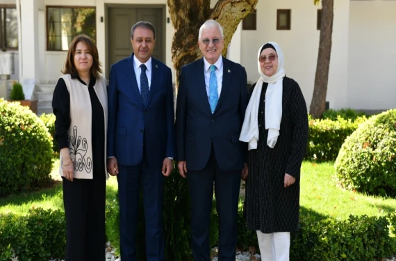 Vali'ye anlamlı ziyaret...