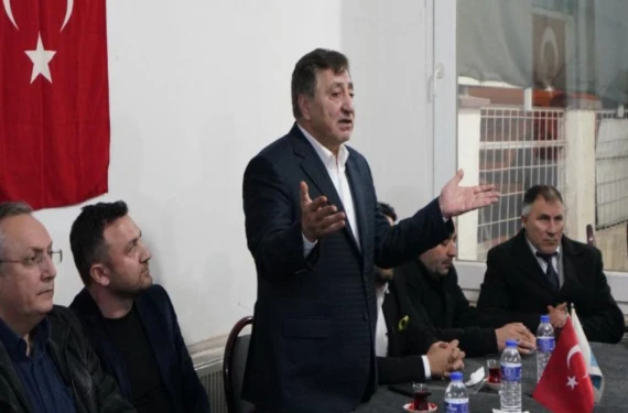 Yeni Yol Partisinin lideri oldu