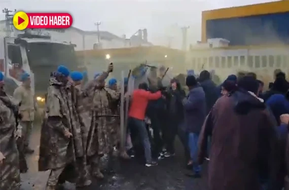 Jandarma biber gazıyla müdahale etti: 22 gözaltı