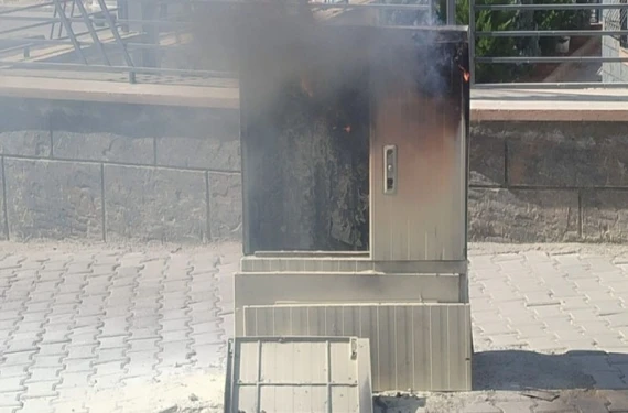 Alevlere teslim oldu