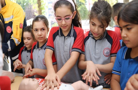 Öğrencilere sağlık bilinci aşılandı