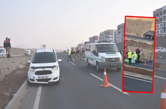 Peş peşe araçlar çarptı