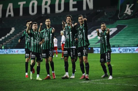 Kafalar 9-0'a gitti!