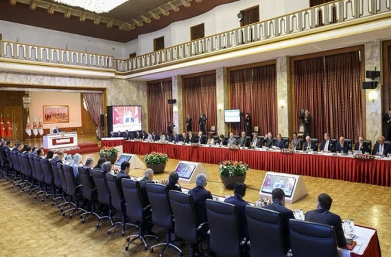 Komisyonda 5 saatlik kritik toplantı!