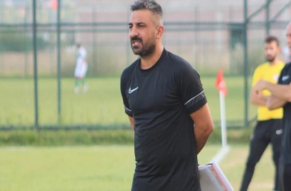 Teknik direktörle yollar ayrıldı...