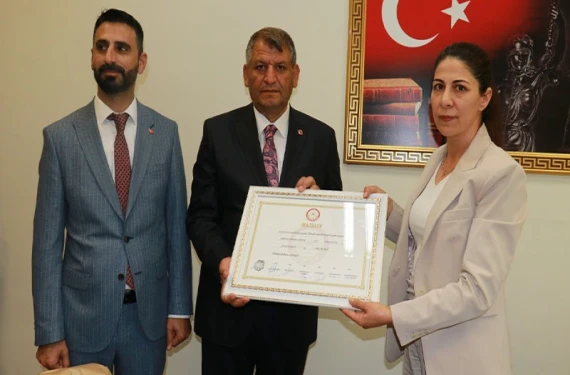 Ayhan göreve başladı