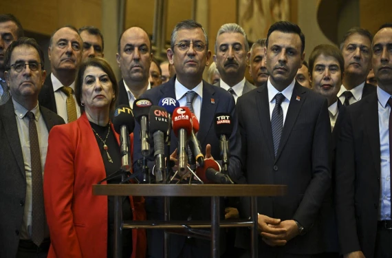 İl başkanlarıyla bir araya geldi