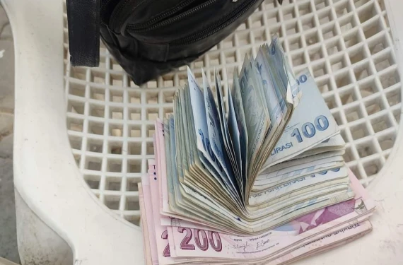 Hem de bir yıllık kiraydı