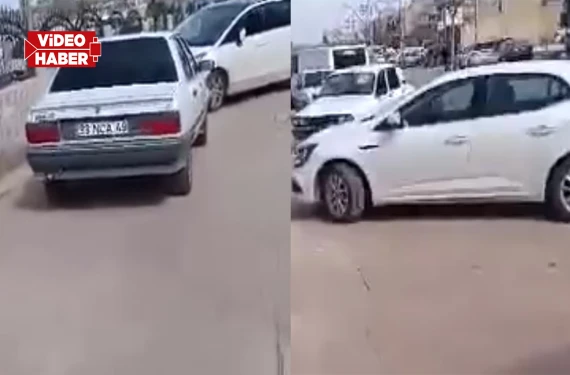 Araçlar yayaların yolunu kapattı