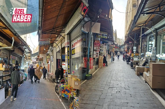 Bu sokakta iğneden ipliğe yok yok!