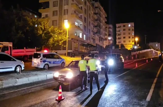 Gözaltılar var