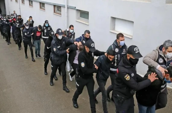 FETÖ üyeleri tutuklandı