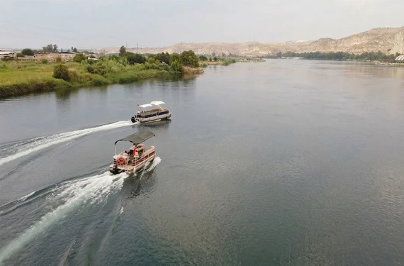 Gezintiye çıkanlar mahsur kaldı