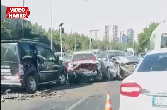4 araç birbirine girdi