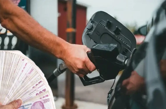 Akaryakıt fiyatları düştü