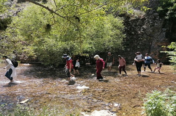 Çaya sığındılar…