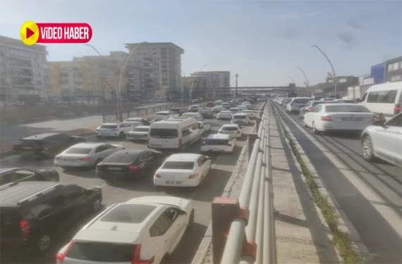 Metrelerce araç kuyruğu…