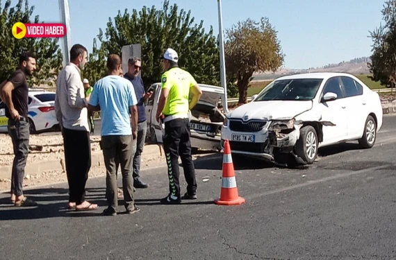 Her iki araçta da maddi hasar