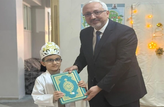 4 yaşında Kur’an-ı Kerim’i hatmetti