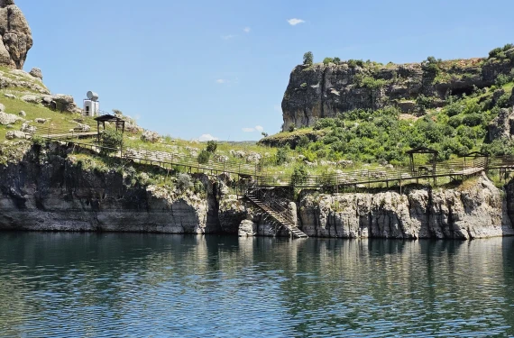 Sadece tekneyle gidilebiliyor