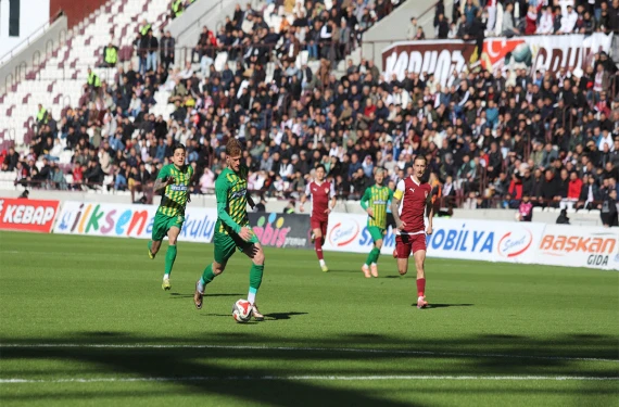 Liderin 9 puan gerisine düştü