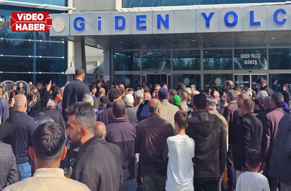 Hacı adayları dualarla yola çıktı
