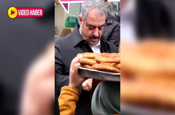 AK Partili aday simit fiyatını unuttu: