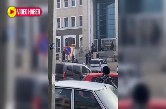 Şanlıurfa’da hastaneden sonra adliyede de kavga: