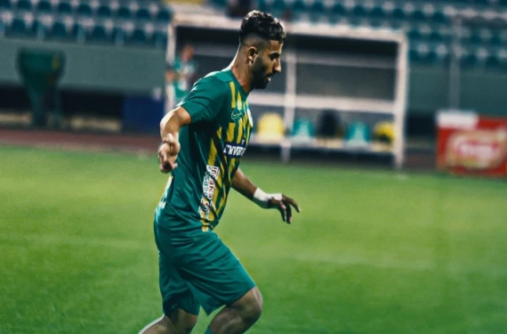 Rakibine şans tanımıyor...