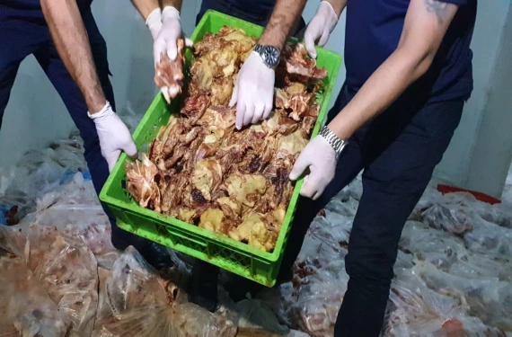 Şanlıurfa’da gece yarısı depoya baskın!