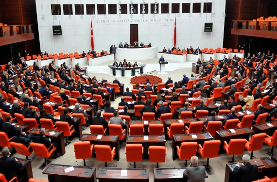 Kadınların soyadı, sporda şiddet…