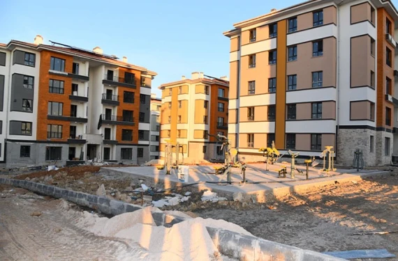 Depremzedeler için sıcak yuvalar geliyor: