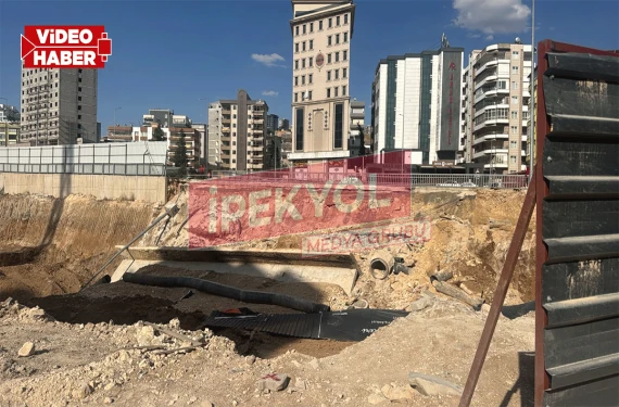 Yol trafiğe kapandı