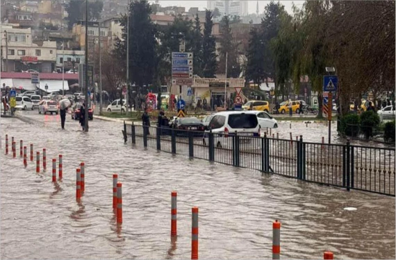 Şanlıurfa adeta suya gömüldü!