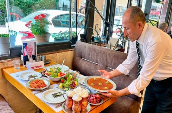 Çiğköfte ve mırra…