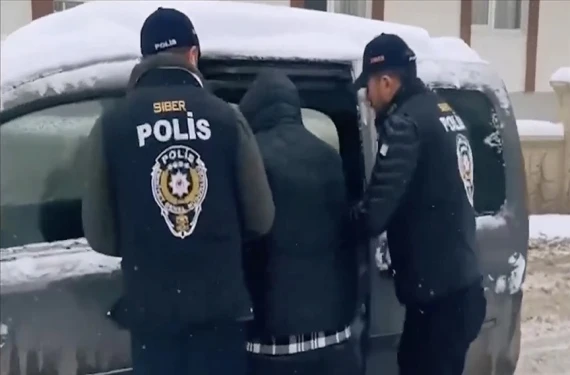 Çok sayıda gözaltı...