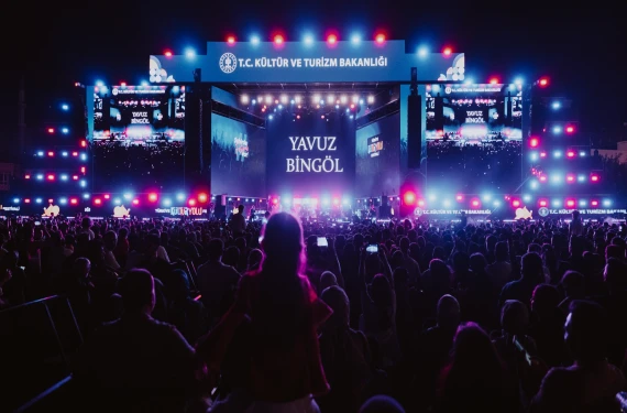 8 kişilik konserden telafi konserine: