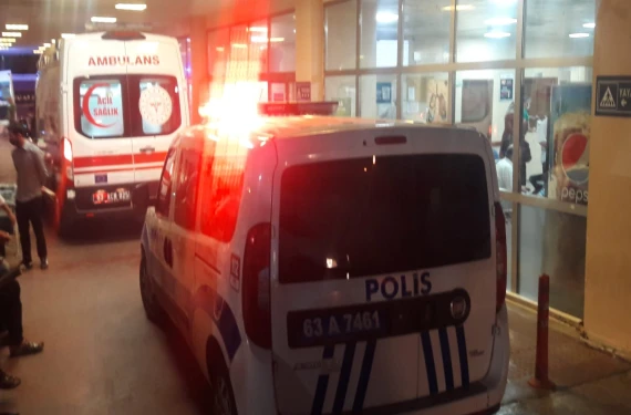 ‘Yan bakma’ kavgasında kan aktı