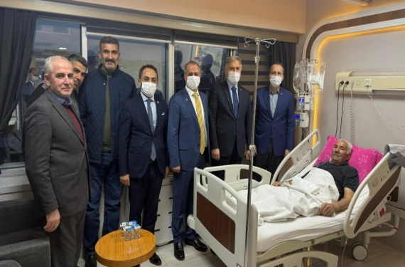 Erbakan'dan Şanlıurfalı kurucu il başkanına ziyaret