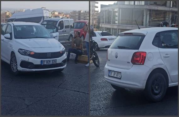 Urfa’da iki otomobil çarpıştı