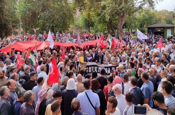 İsrail'e lanet yağdı