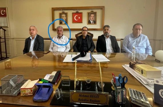 Birecik’te belediye başkanının istifasında yanındaydı